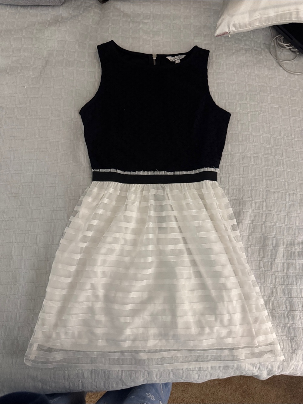 Speechless Black and White Sleeveless Fit-and-Flare Dress